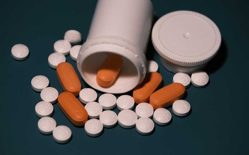 Минздрав опроверг сообщение о снижении объема закупок препаратов против ВИЧ